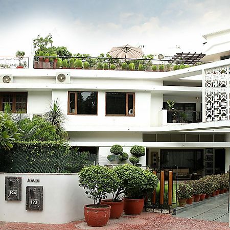 Ahuja Residency Golf Links Hotel New Delhi Exterior photo